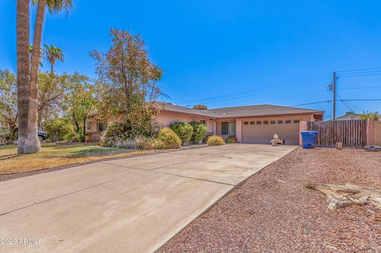 631 E Manhatton Dr., Tempe, AZ 85282