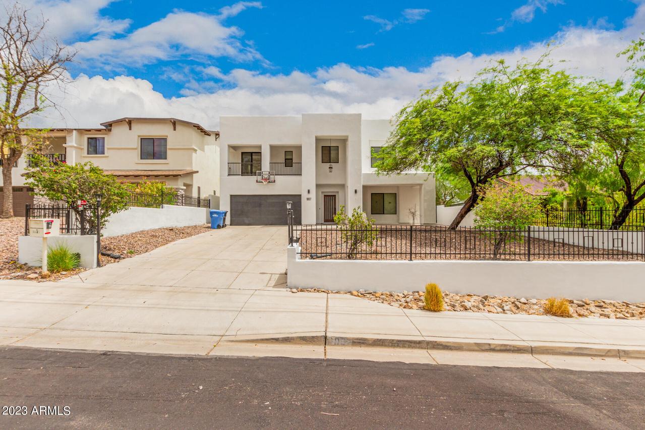 9837 N Central Ave., Phoenix, AZ 85020