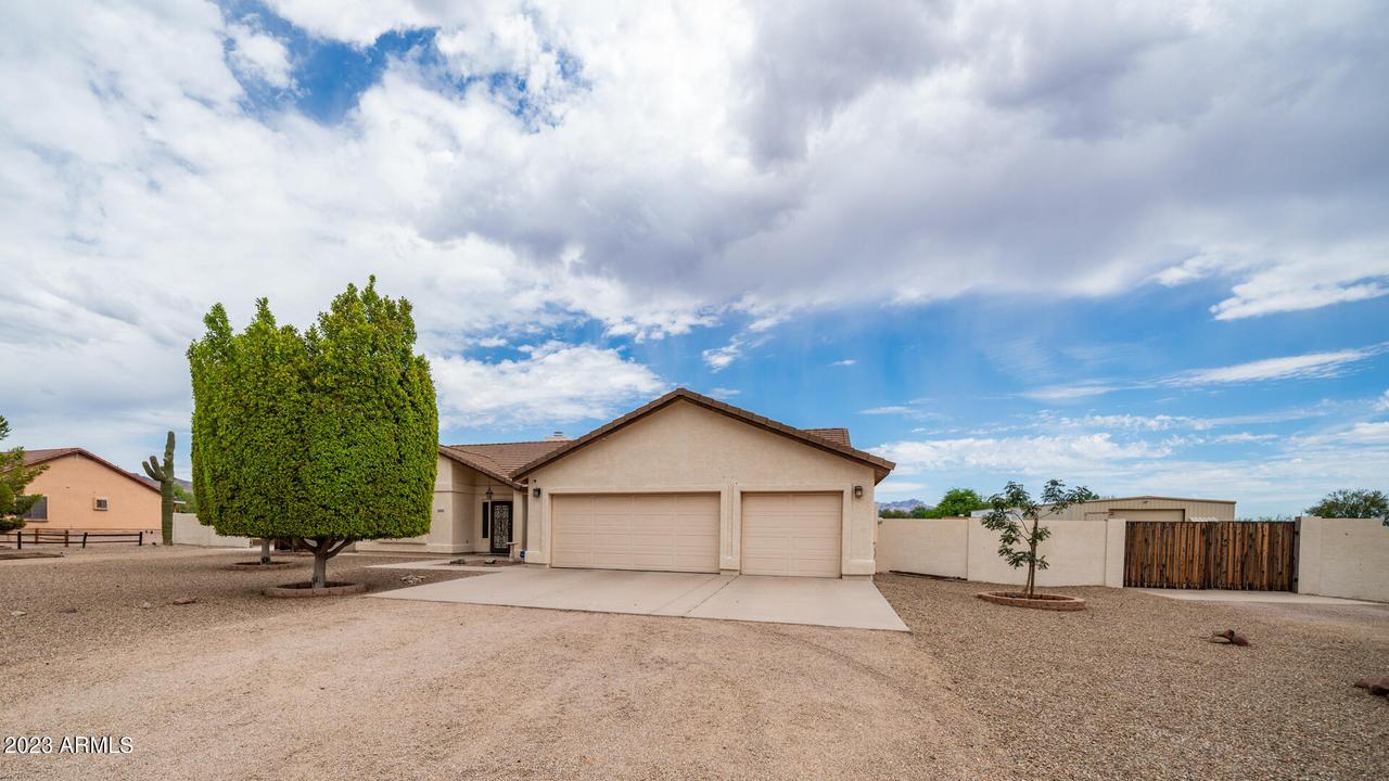 1005 N Mountain Rd., Mesa, AZ 85207