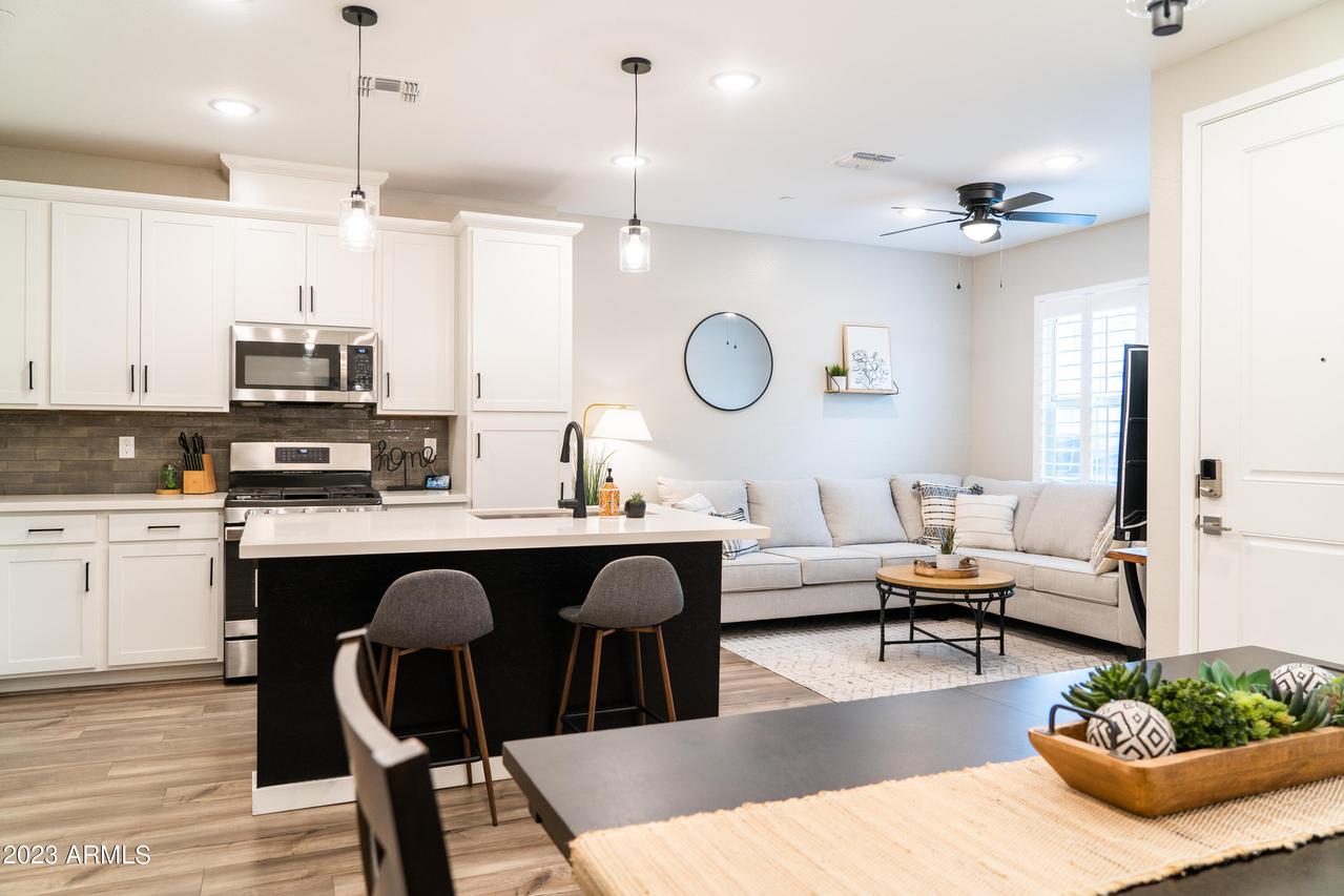 756 E Lark St. #103, Gilbert, AZ 85297