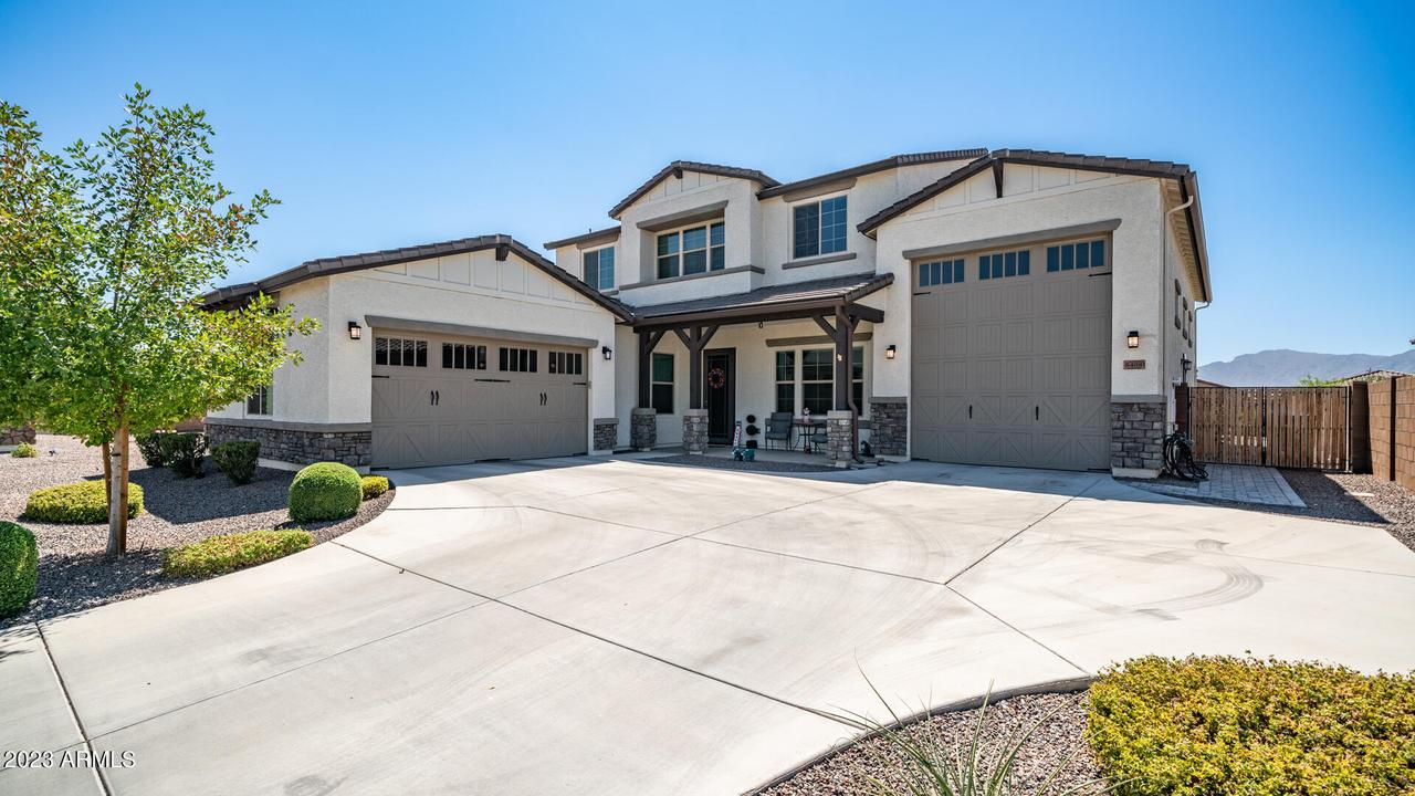 8408 N 173rd Ave., Waddell, AZ 85355