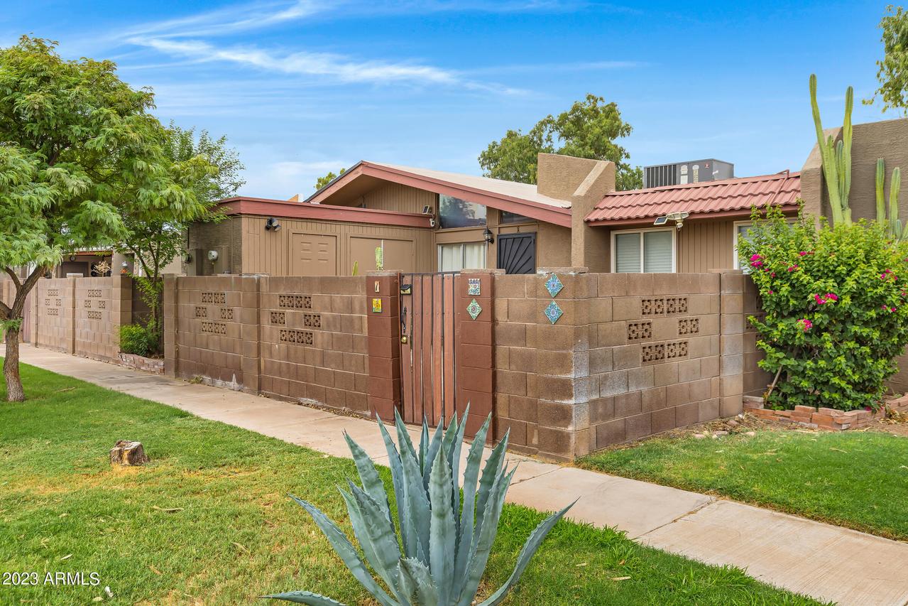 624 N Santa Barbara #1, Mesa, AZ 85201
