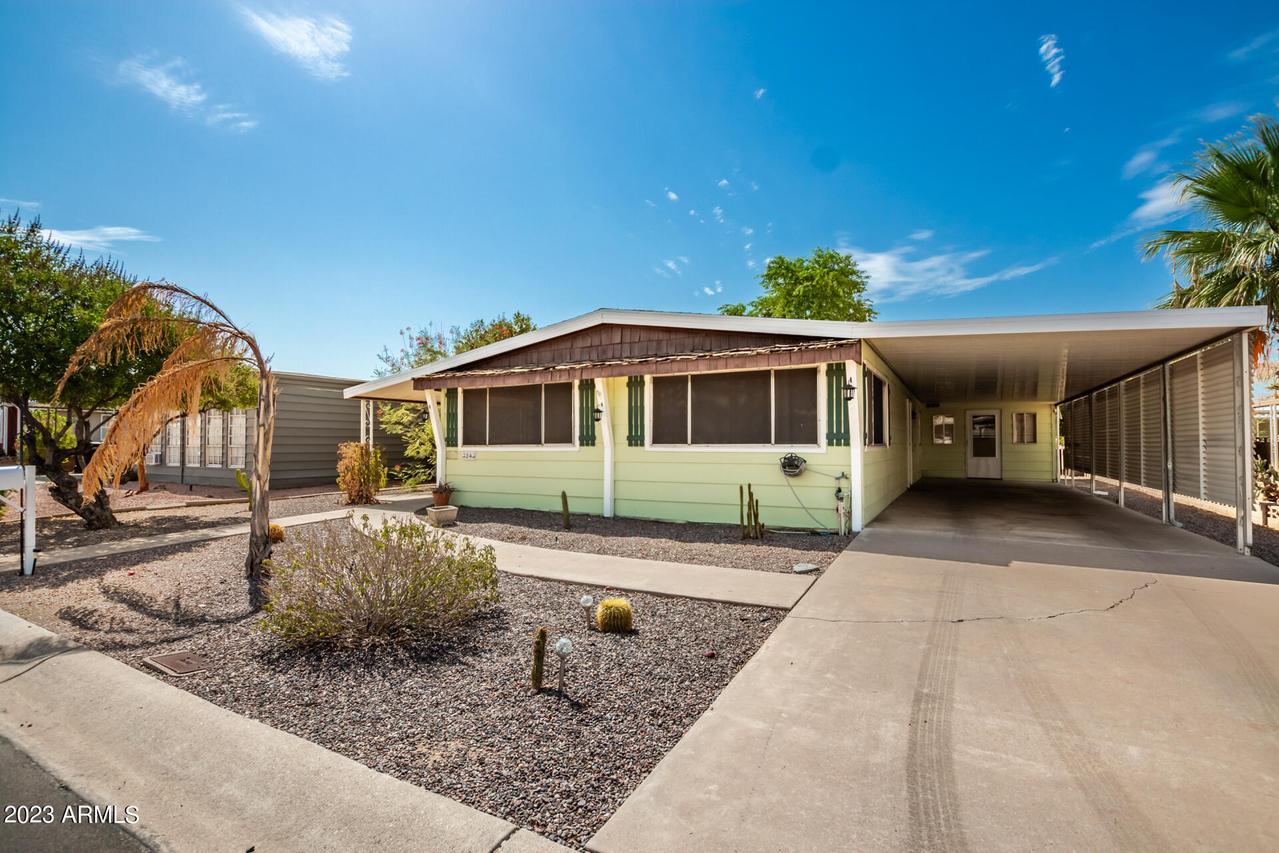3243 E Kings Ave., Phoenix, AZ 85032