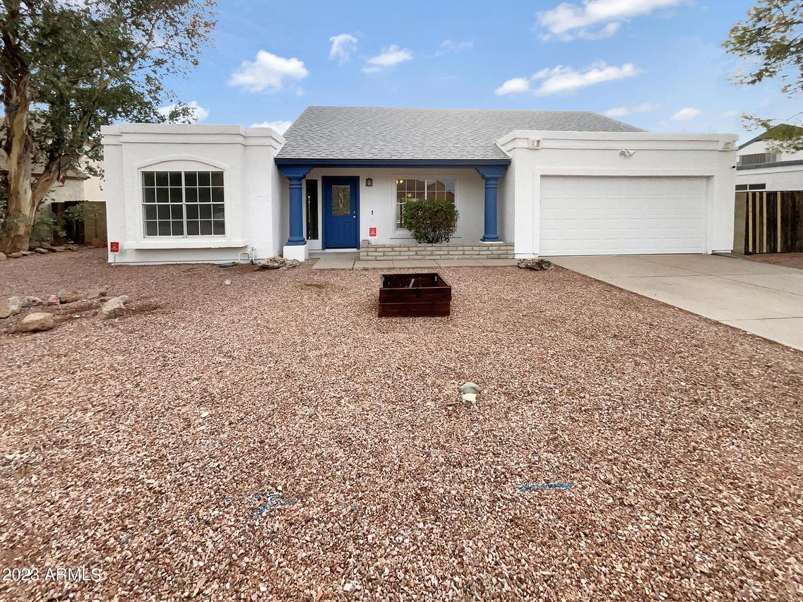 18661 N 45th Dr., Glendale, AZ 85308