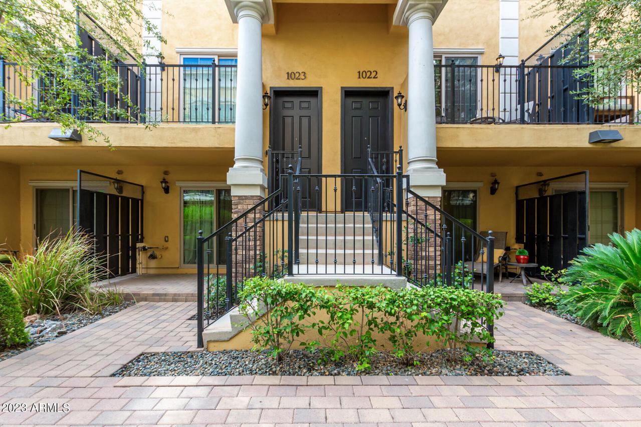 421 W 6th St. #1022, Tempe, AZ 85281