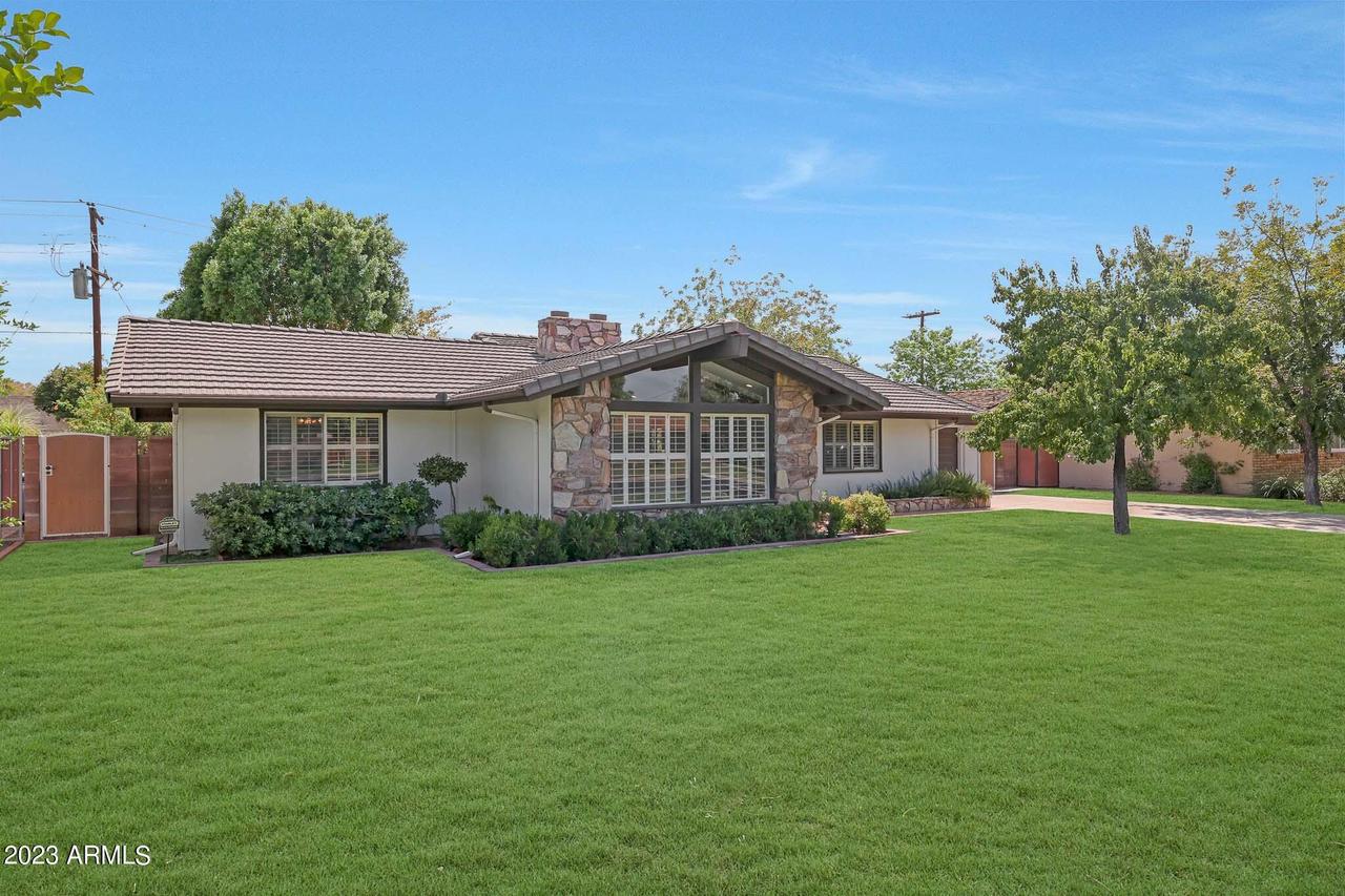 1009 W Glenn Dr., Phoenix, AZ 85021