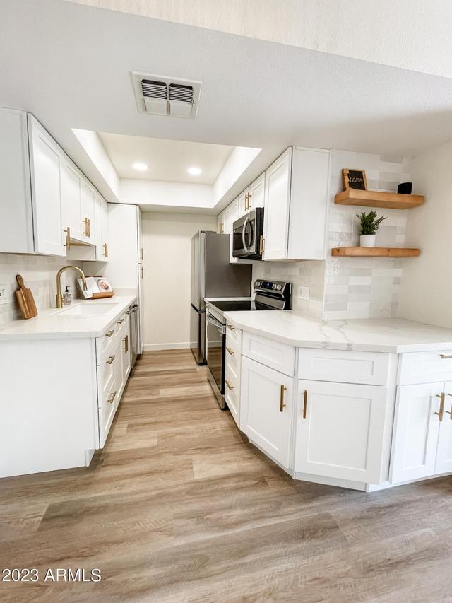 7350 N Via Paseo Del Sur #R105, Scottsdale, AZ 85258