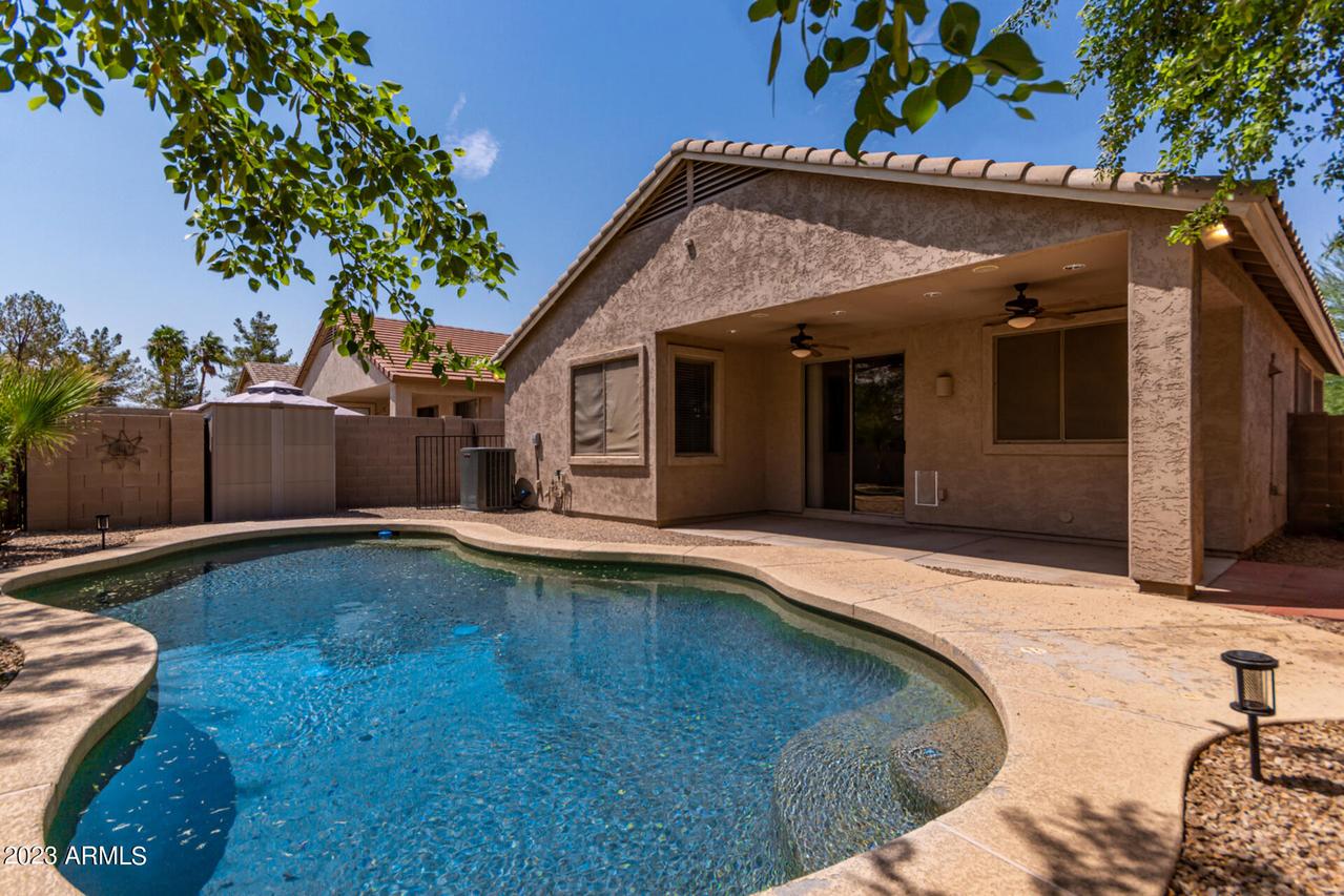 825 S Nielson Ct., Gilbert, AZ 85296