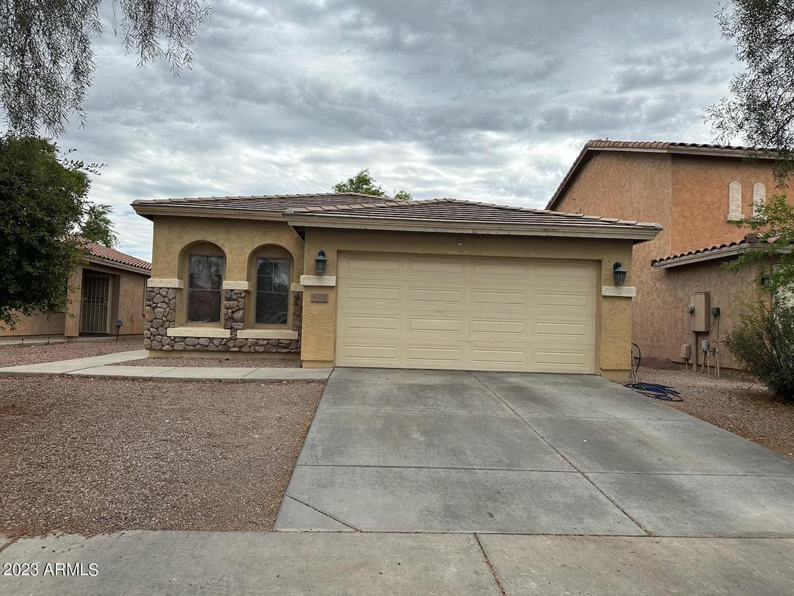 8008 W Pioneer St., Phoenix, AZ 85043