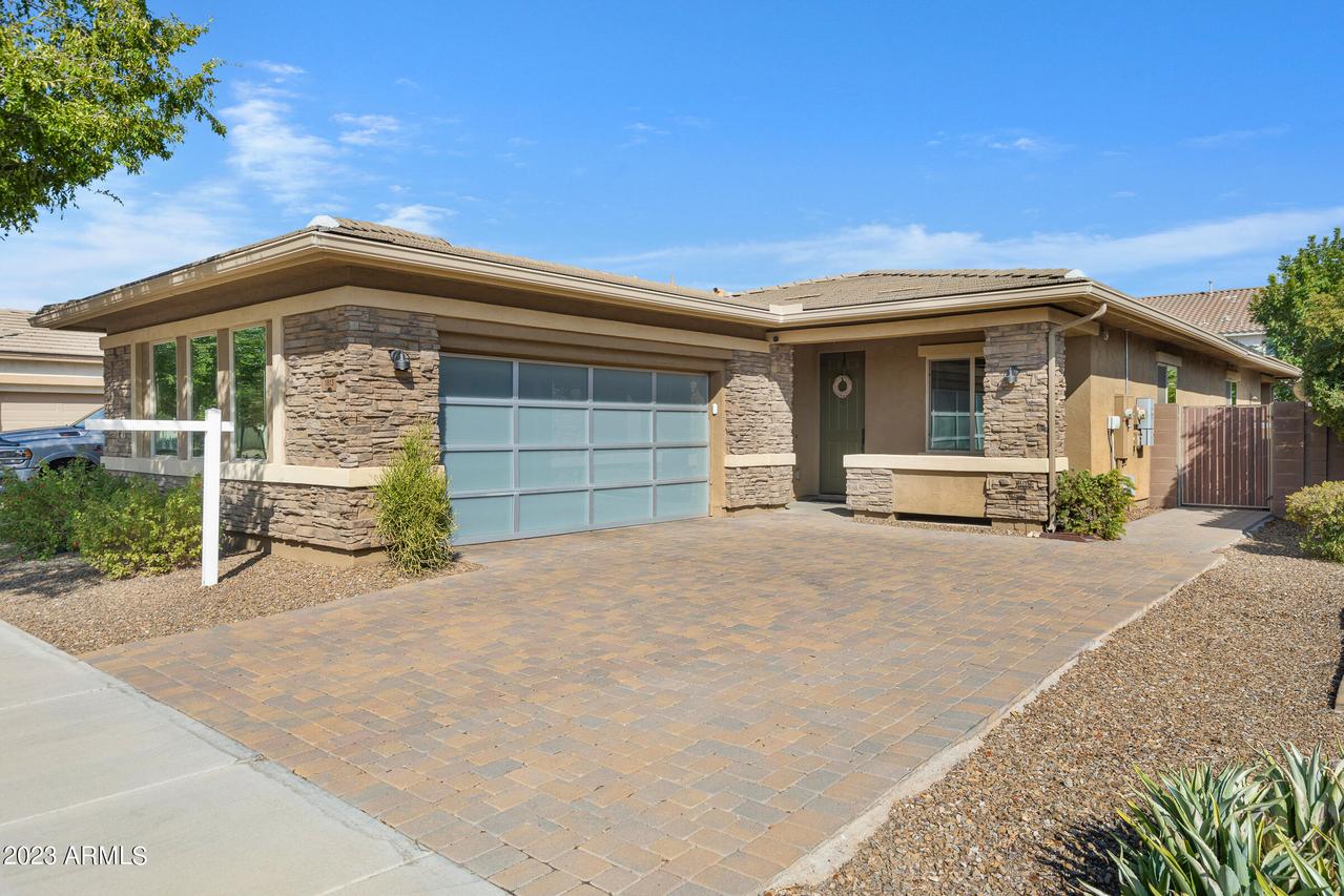 1813 S Racine Ln., Gilbert, AZ 85295