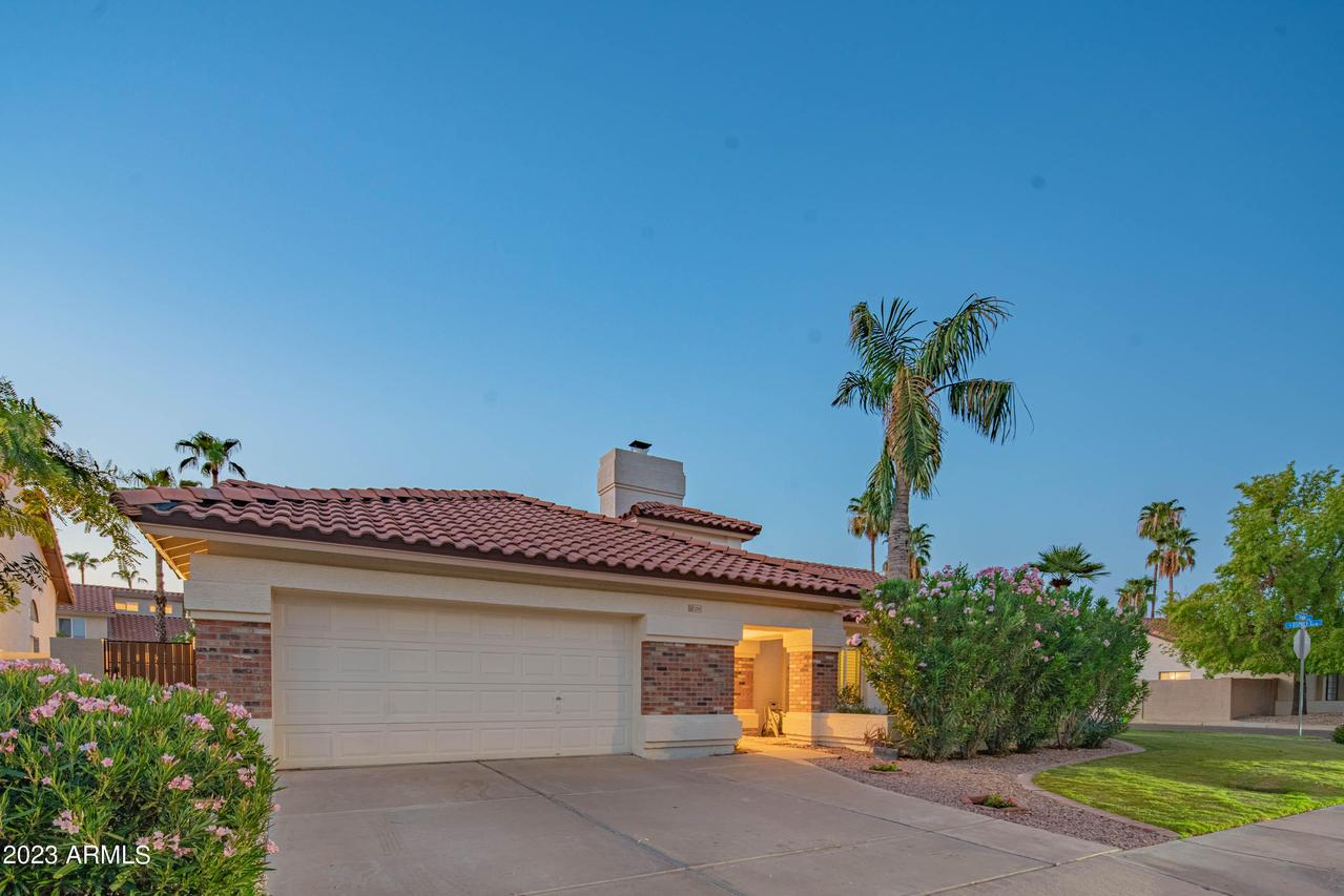 2266 E Huron Ct., Gilbert, AZ 85234