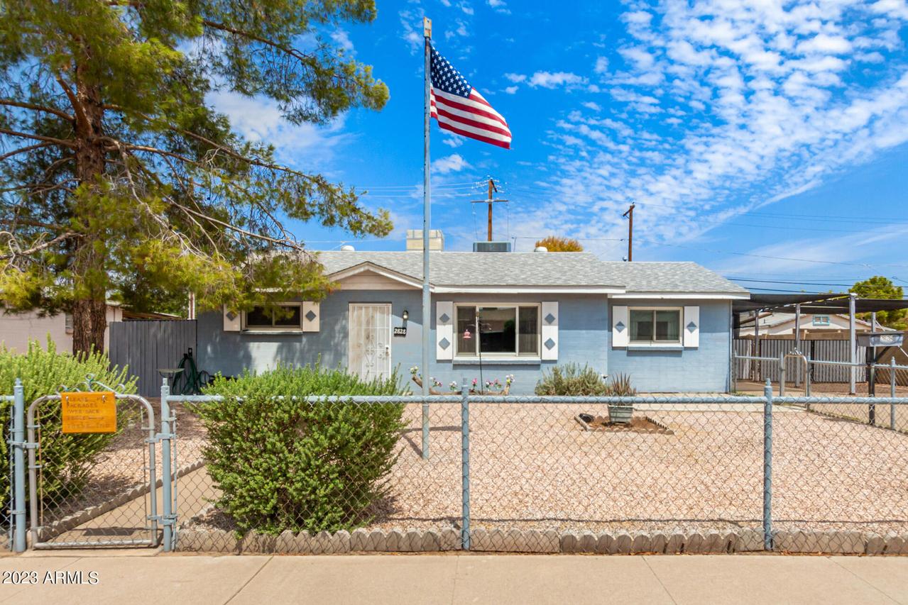 2828 W Lawrence Ln., Phoenix, AZ 85051