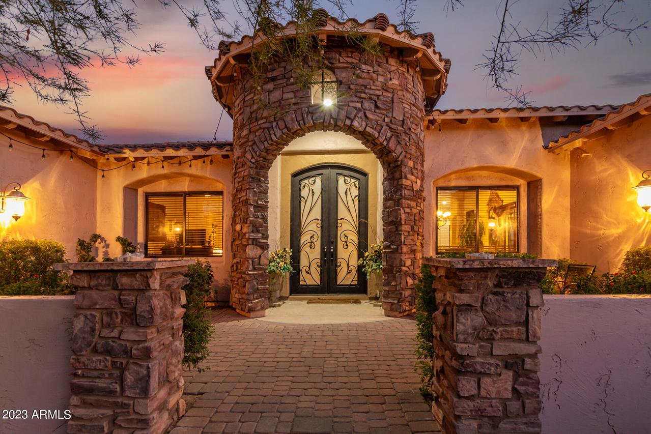 5837 E Mark Ln., Cave Creek, AZ 85331