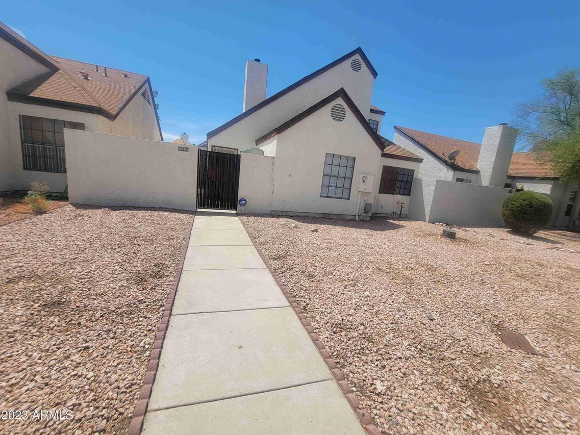 2125 W Rose Garden Ln., Phoenix, AZ 85027