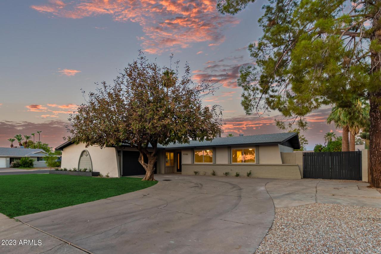 4705 S Country Club Way, Tempe, AZ 85282