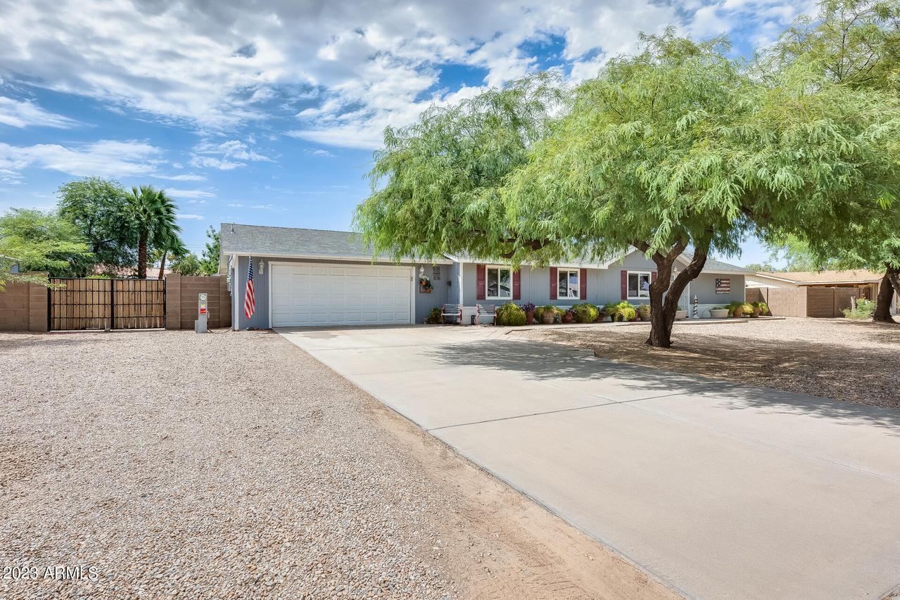 943 E Tall Pine St., San Tan Valley, AZ 85140