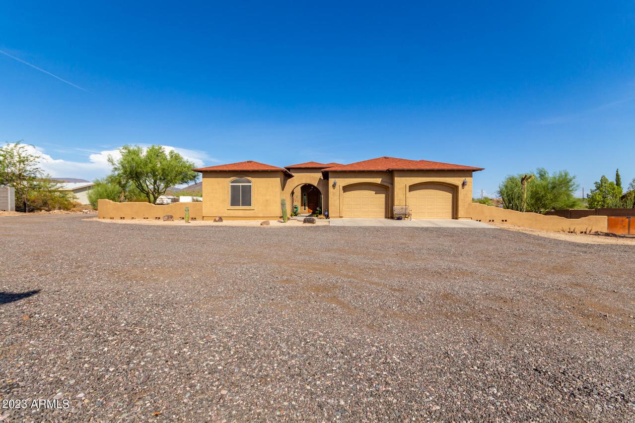 40424 N Central Ave., Phoenix, AZ 85086