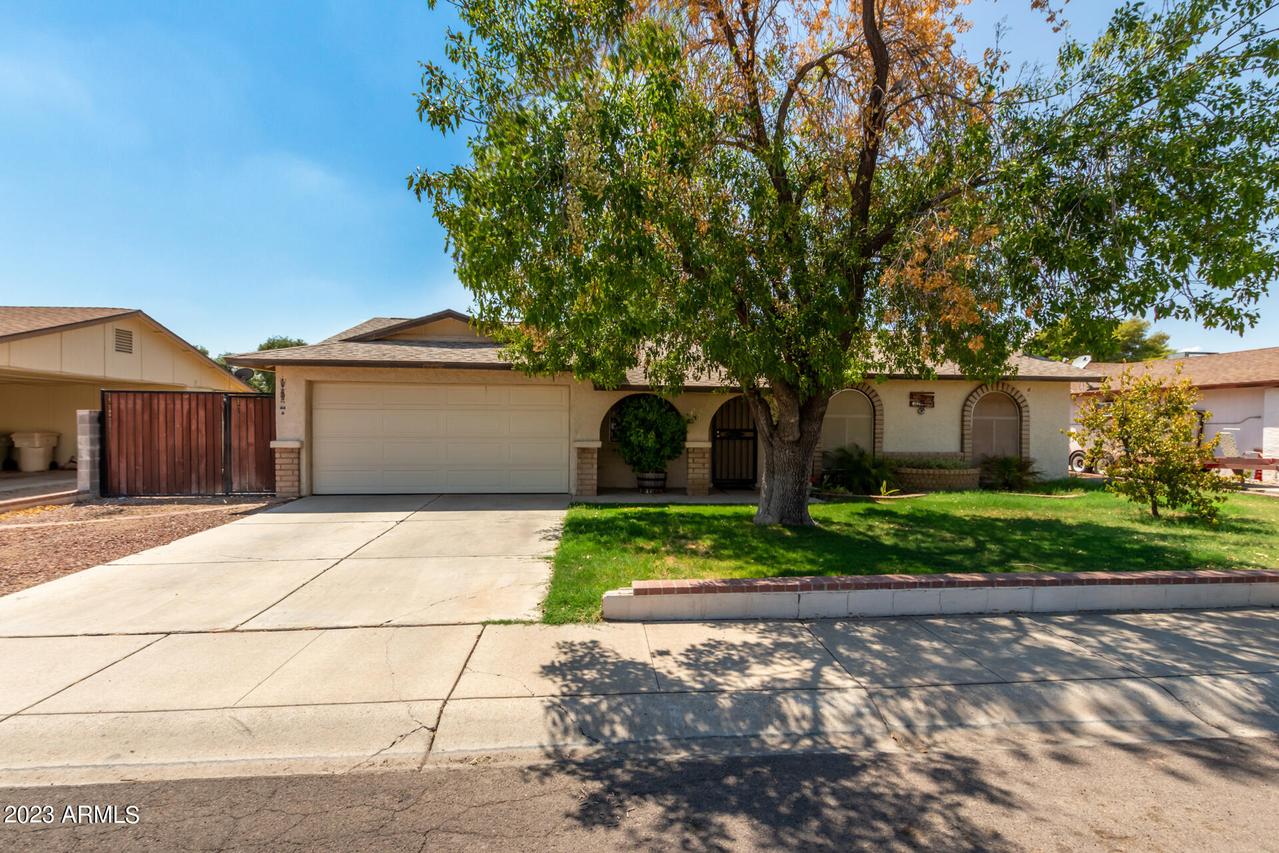 17822 N 56th Ln., Glendale, AZ 85308