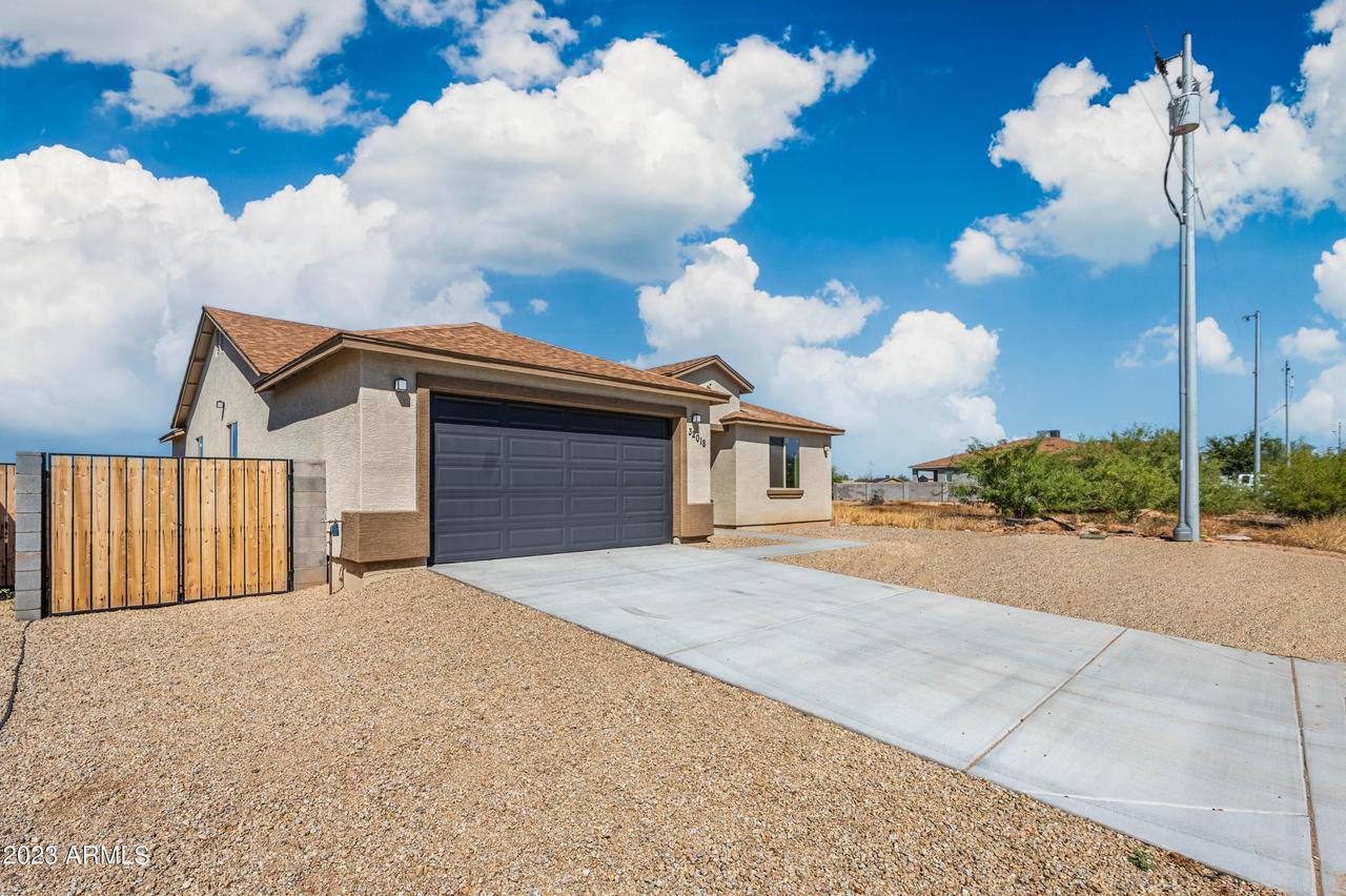 32018 N Bush St., Wittmann, AZ 85361