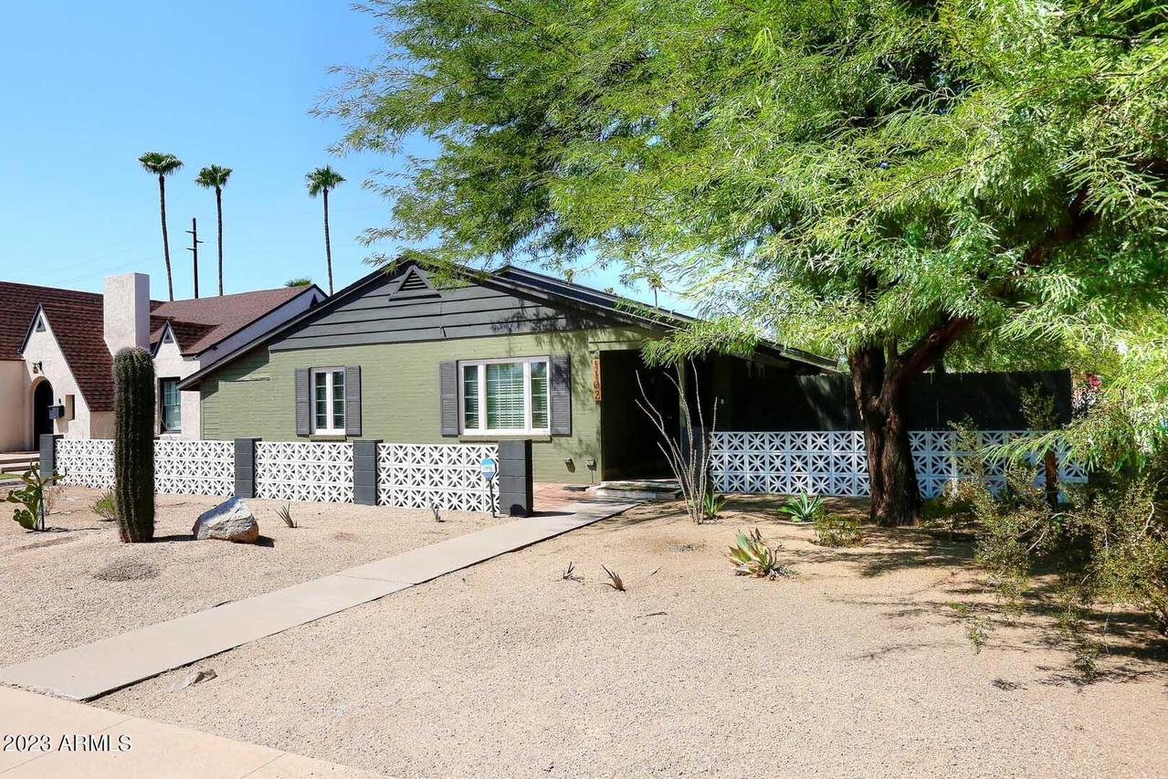 1102 W Lynwood St., Phoenix, AZ 85007