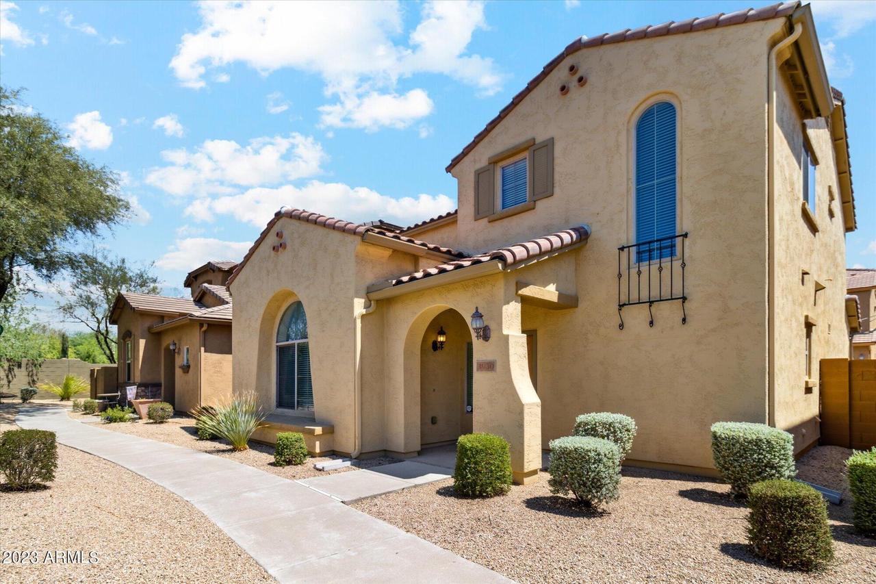 3930 E Cat Balue Dr., Phoenix, AZ 85050