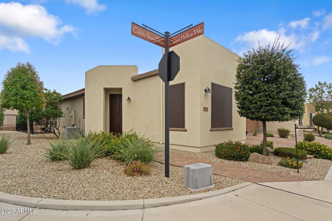 965 E Cobble Stone Dr., San Tan Valley, AZ 85140