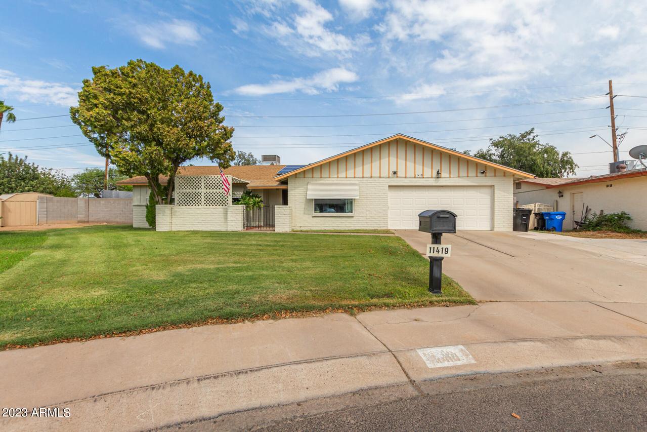 11419 N 43rd Dr., Glendale, AZ 85304