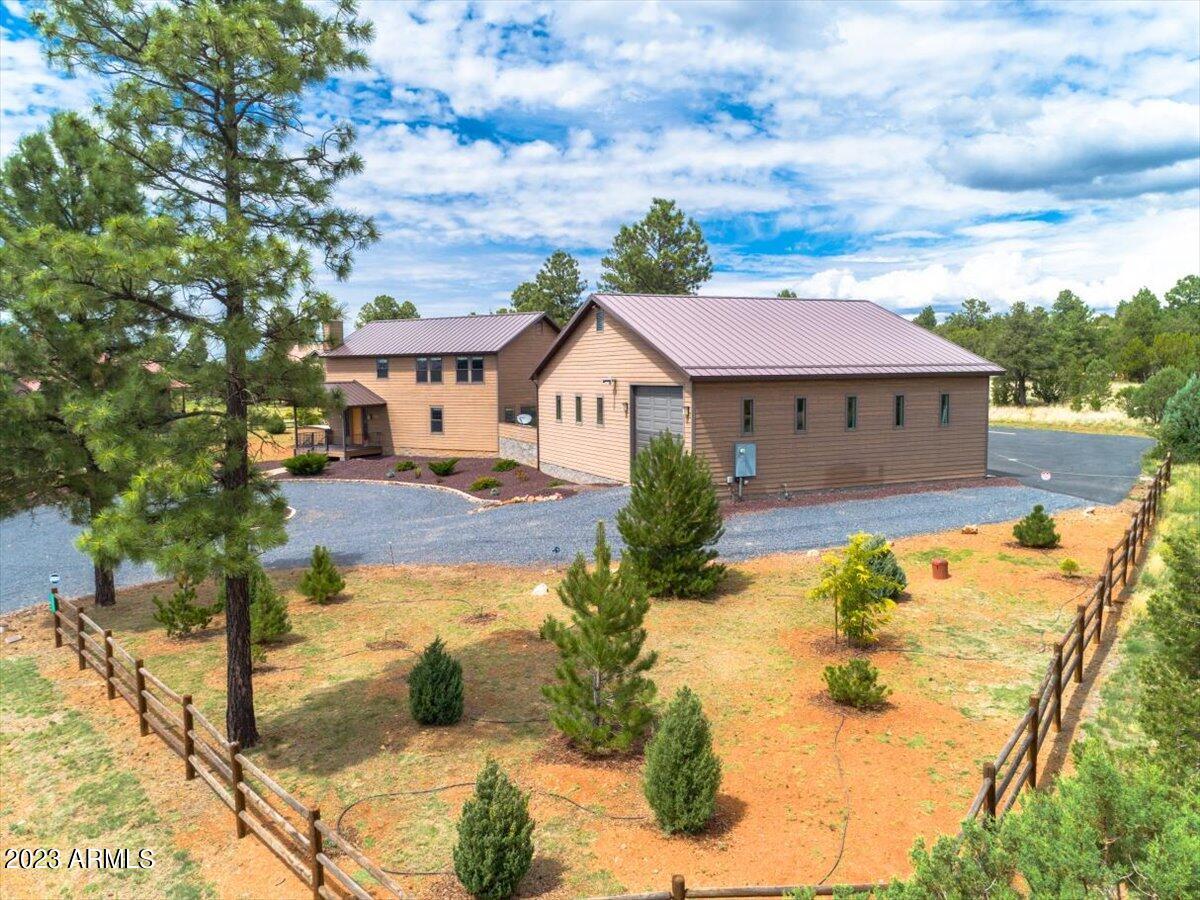 2274 Spitfire Cir., Overgaard, AZ 85933