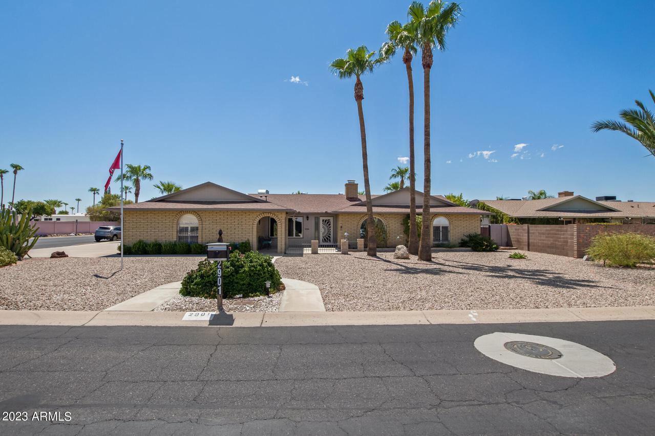 2901 W Kristal Way, Phoenix, AZ 85027