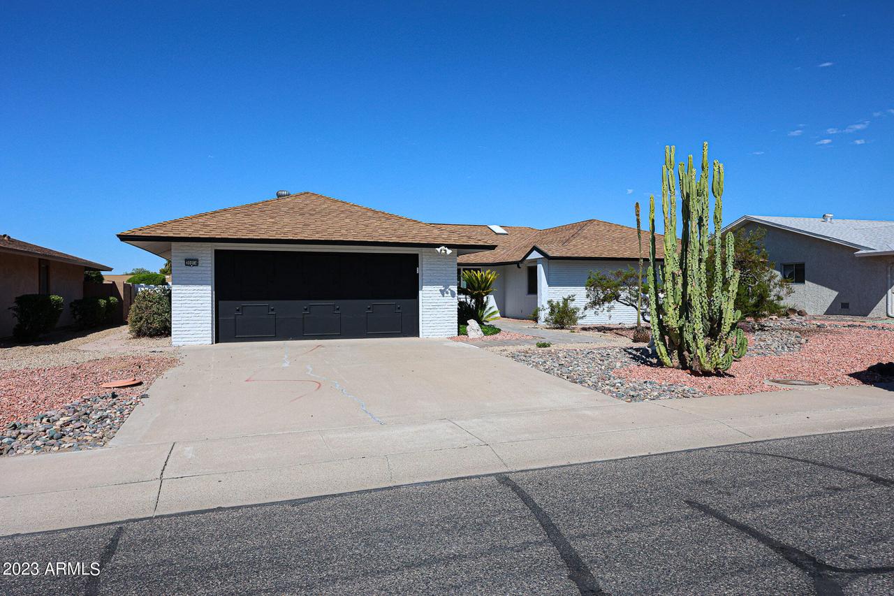 20014 N Lake Forest Dr., Sun City, AZ 85373
