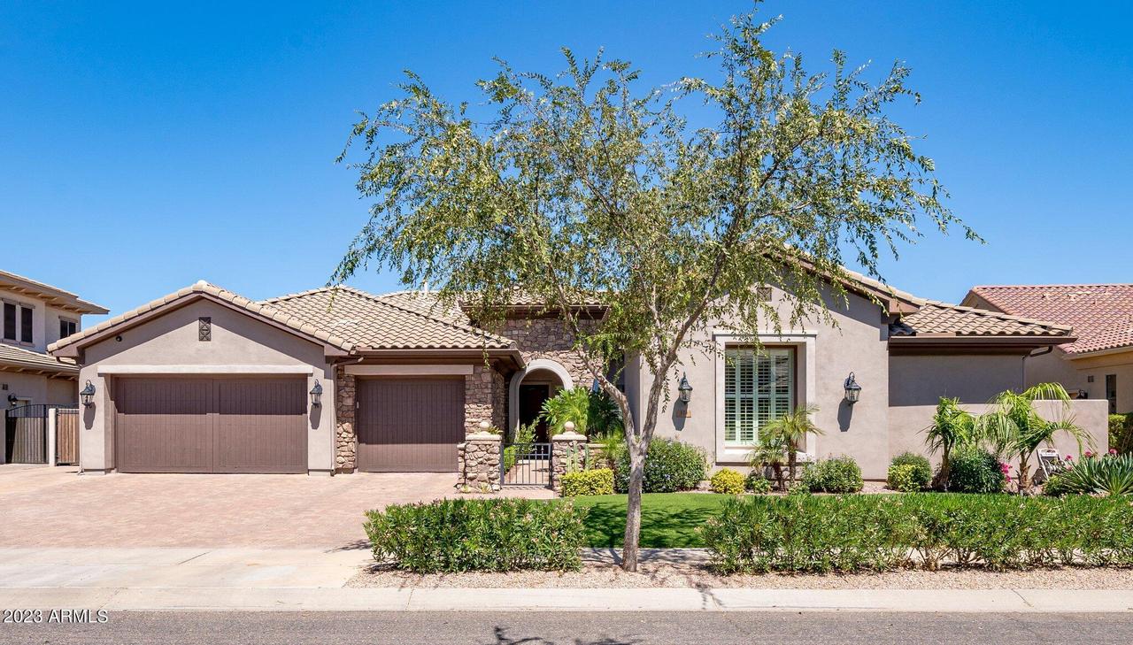 324 W Grand Canyon Dr., Chandler, AZ 85248