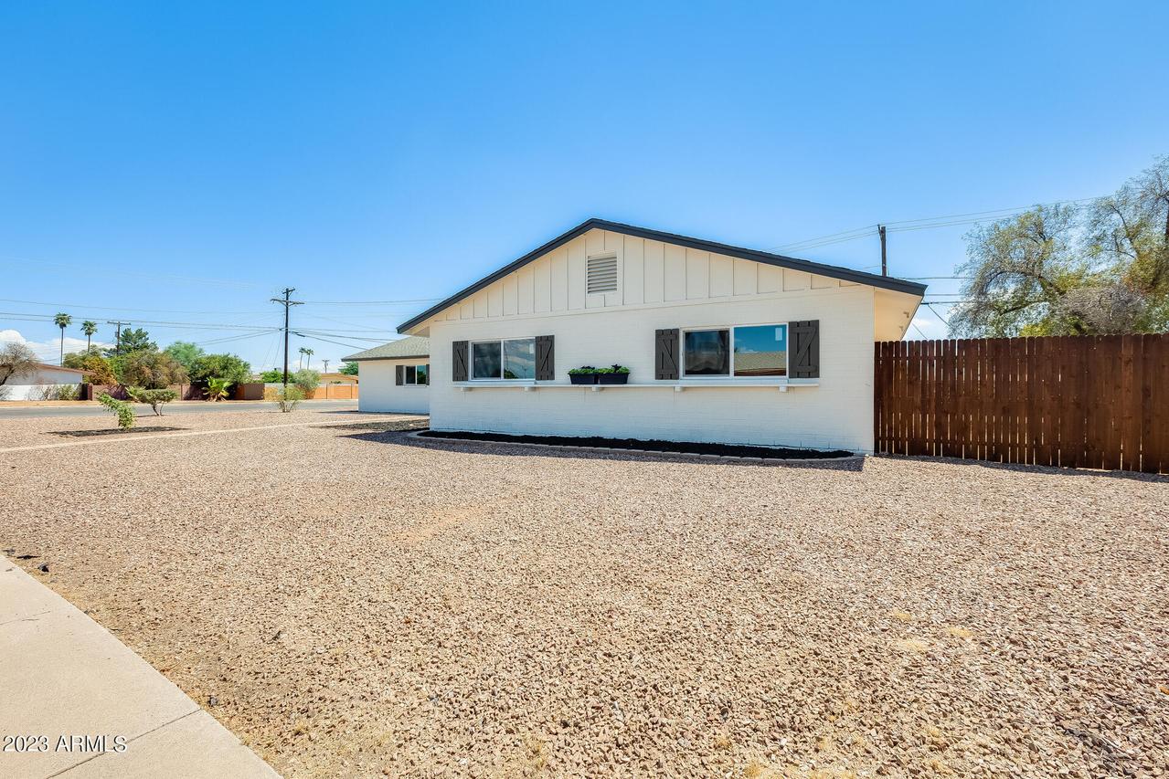 6301 W Vermont Ave., Glendale, AZ 85301
