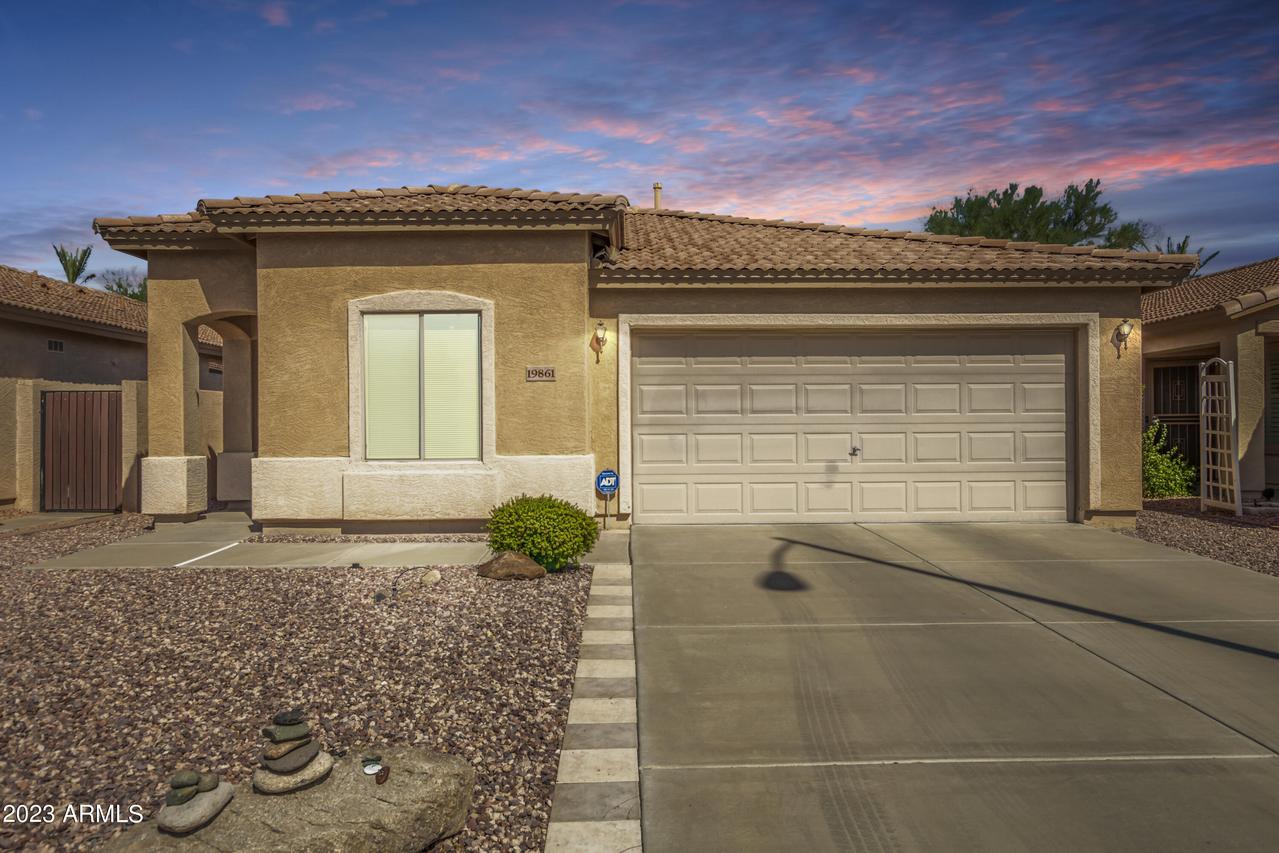 19861 N 107th Dr., Sun City, AZ 85373