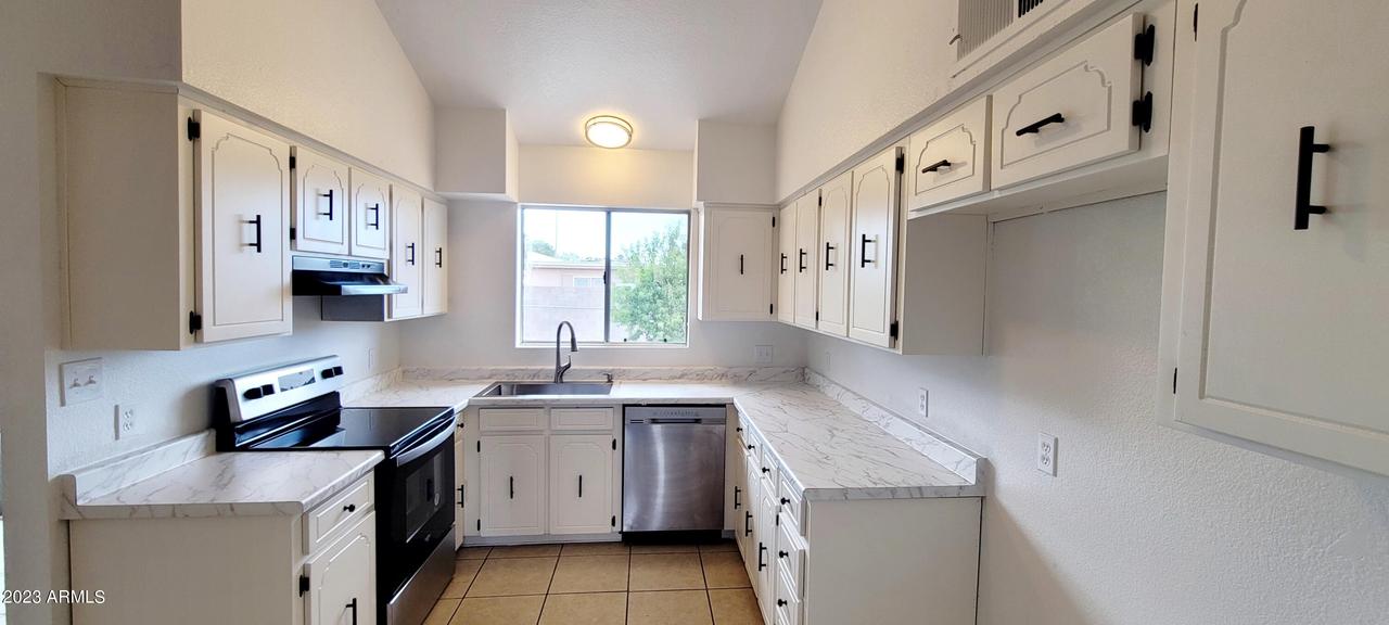 631 S Steppe Pl., Sierra Vista, AZ 85635