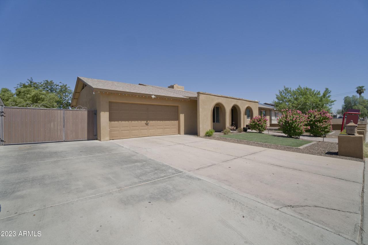 3124 W Greenway Rd., Phoenix, AZ 85053