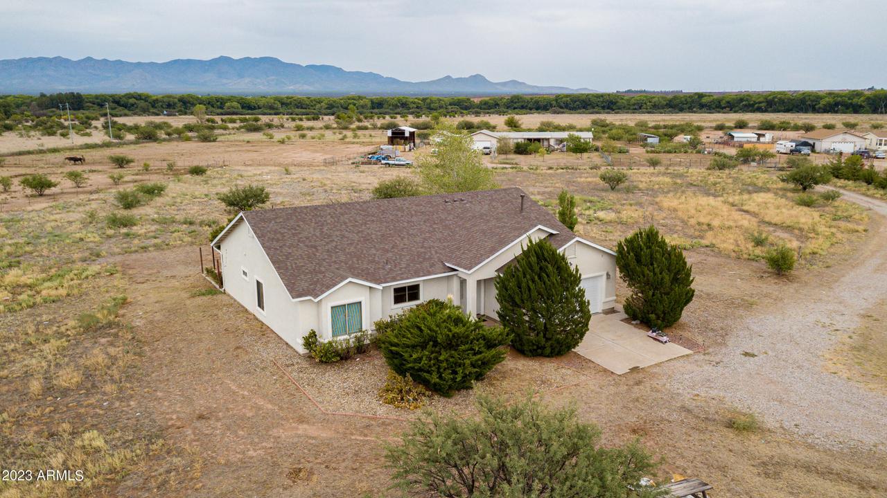 10074 S X7 Ranch Rd., Hereford, AZ 85615