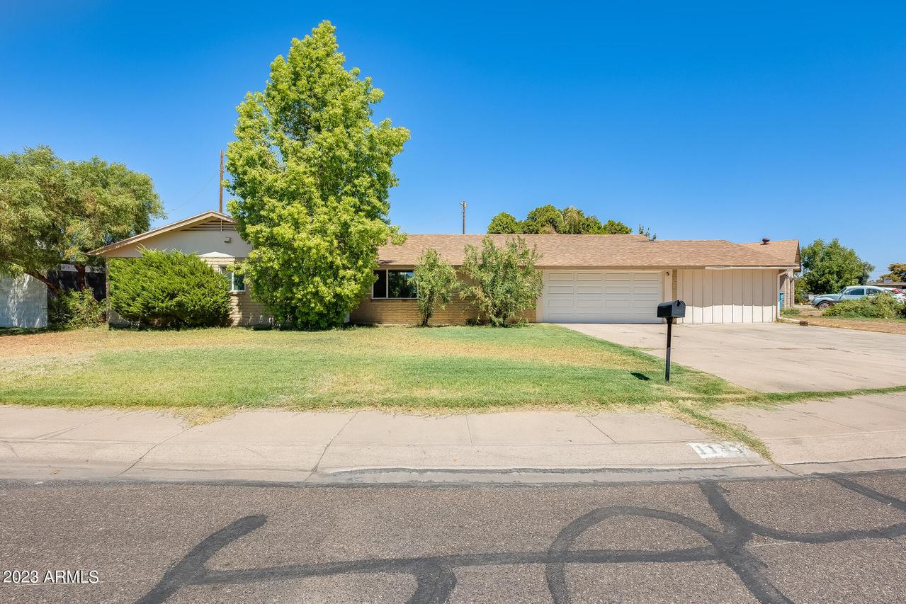 11858 N 30th Dr., Phoenix, AZ 85029