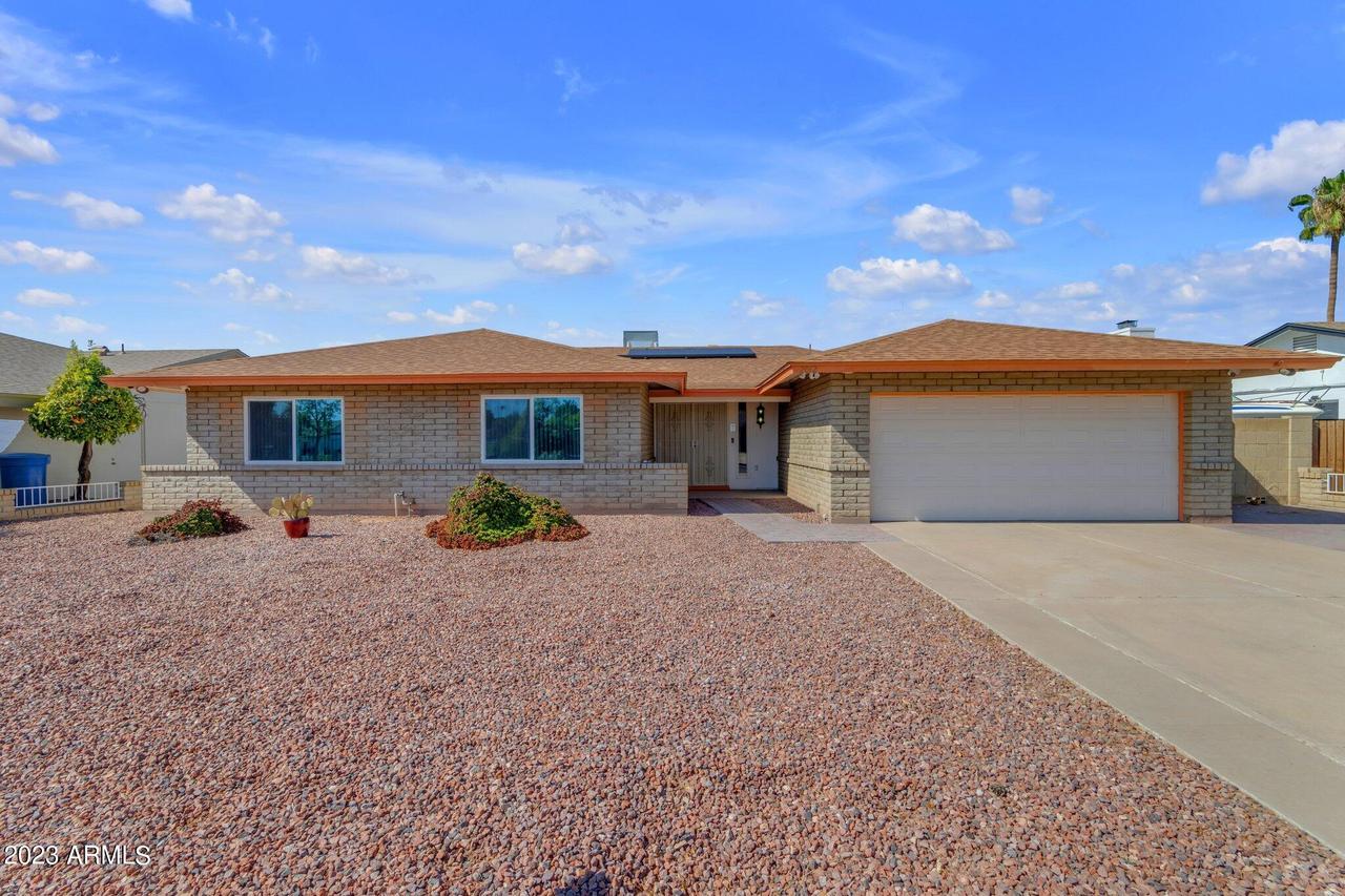 2012 E Watson Dr., Tempe, AZ 85283