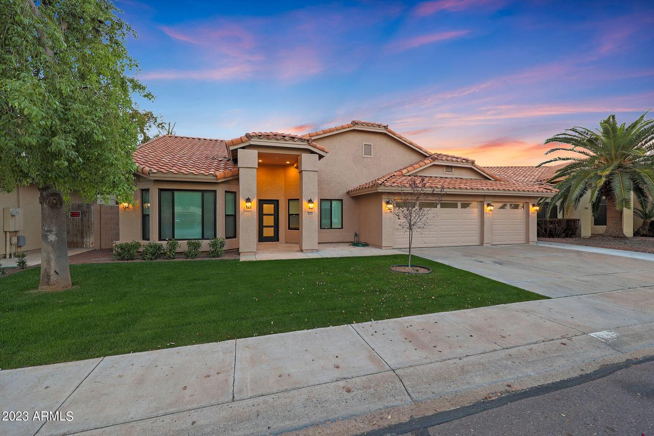 3206 N 110th Ave., Avondale, AZ 85392