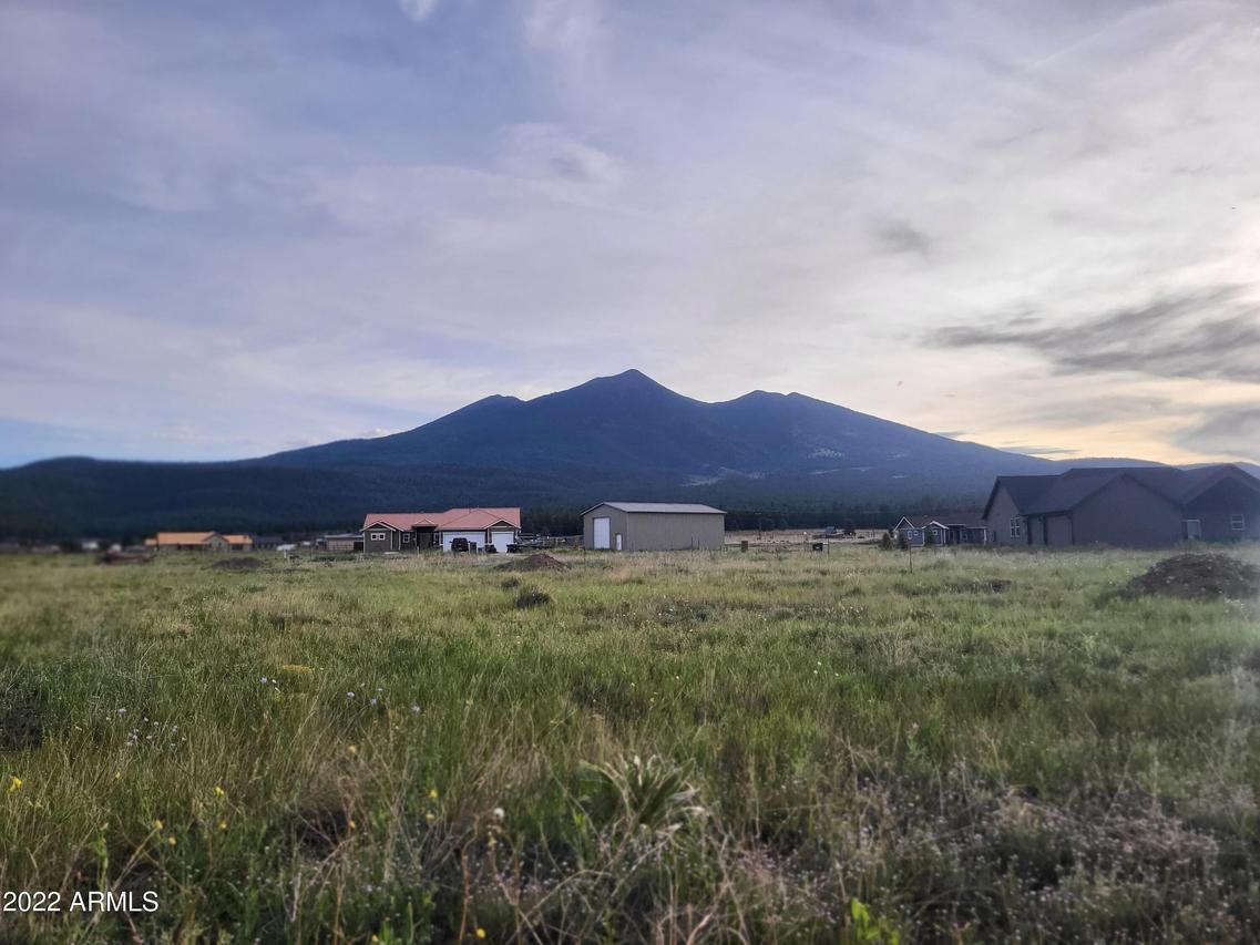 7848 N Lake Tr. #B, Flagstaff, AZ 86001