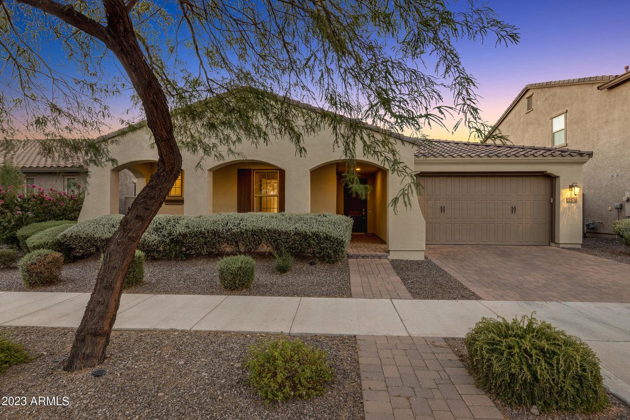 10526 E Sheffield Dr., Mesa, AZ 85212