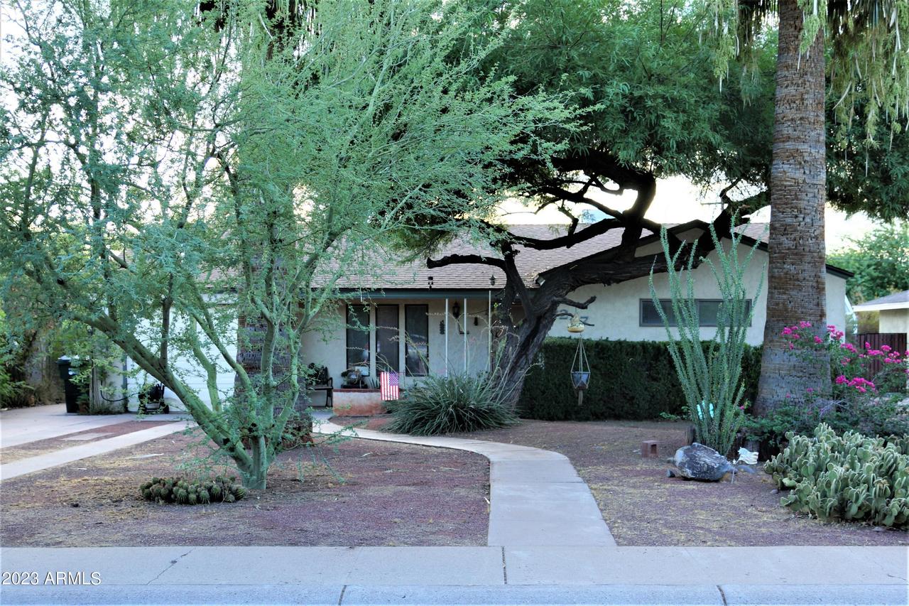 4247 N 17th Ave., Phoenix, AZ 85015