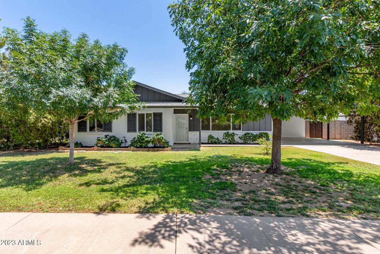 2425 W Shady Glen Ave., Phoenix, AZ 85023