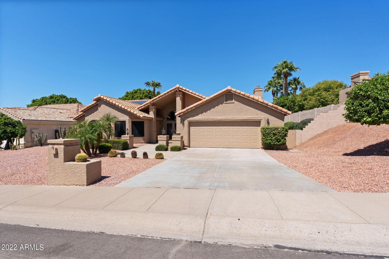1066 E Tierra Buena Ln., Phoenix, AZ 85022