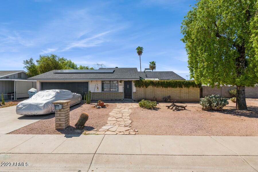 3303 E Everett Dr., Phoenix, AZ 85032