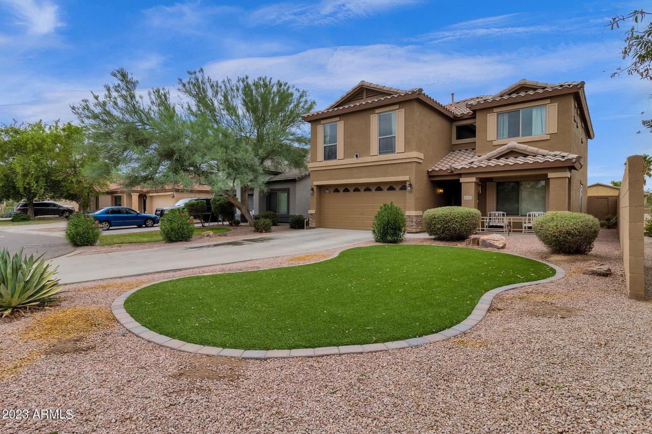 35755 N Mirandesa Dr., San Tan Valley, AZ 85143