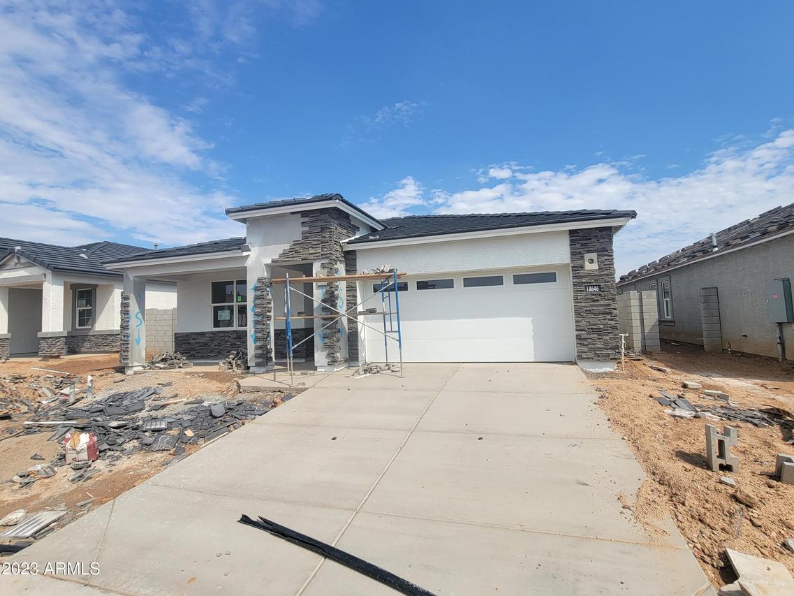 18646 W Buckskin Tr., Surprise, AZ 85387