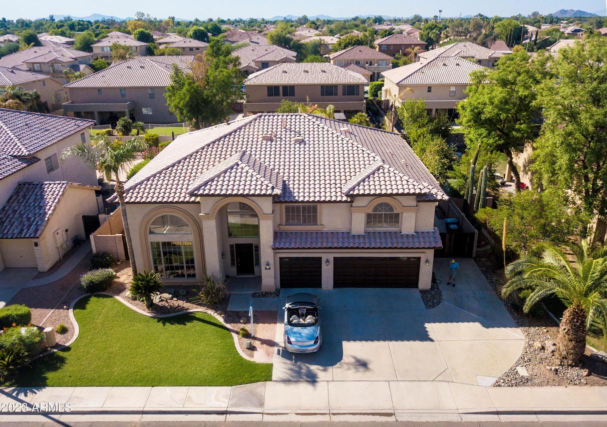 1351 E Crescent Way, Chandler, AZ 85249