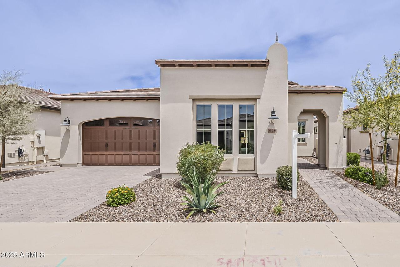 578 E Las Puertas Ln., Queen Creek, AZ 85140