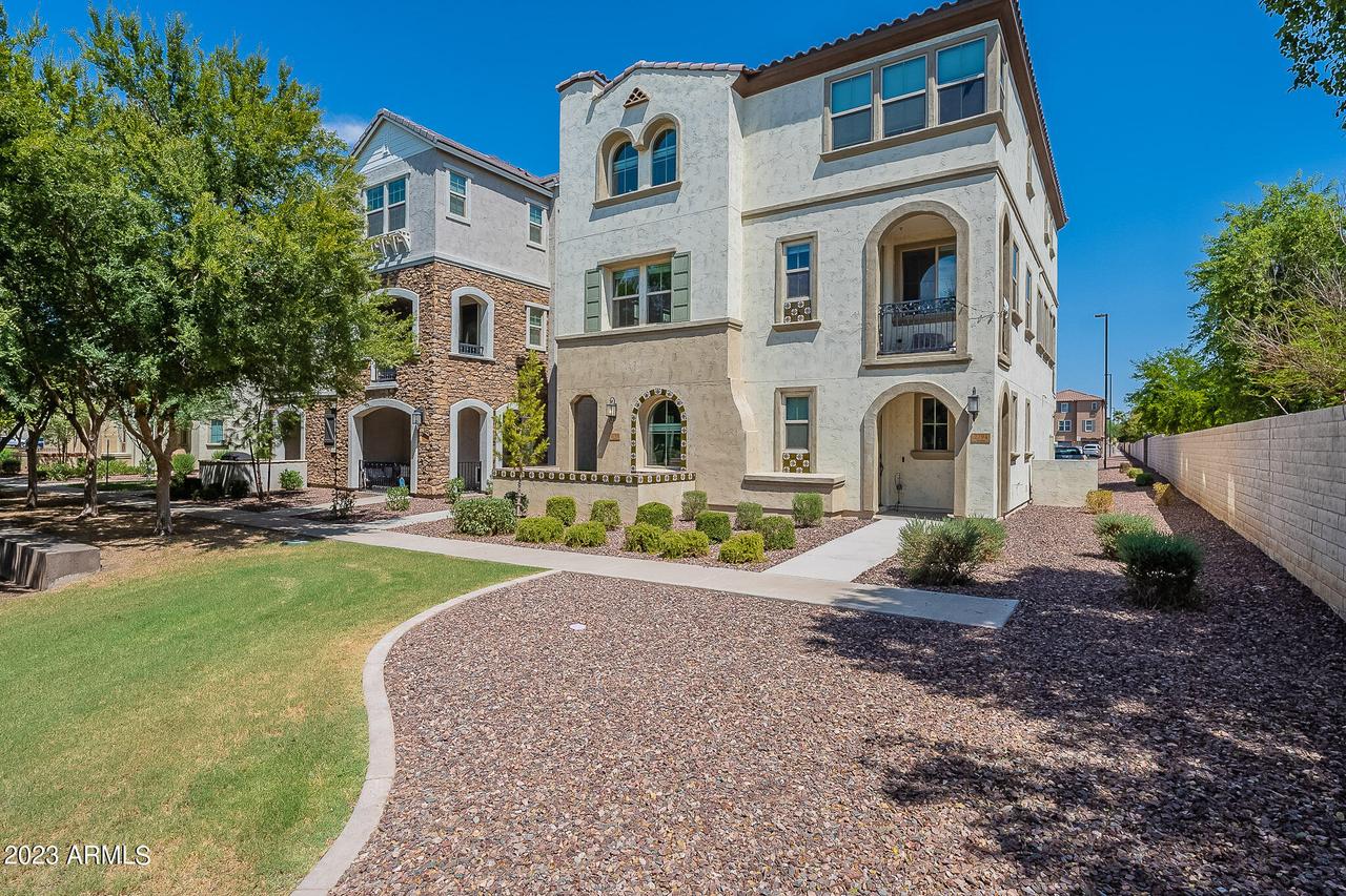 2792 S Harmony Ave., Gilbert, AZ 85295